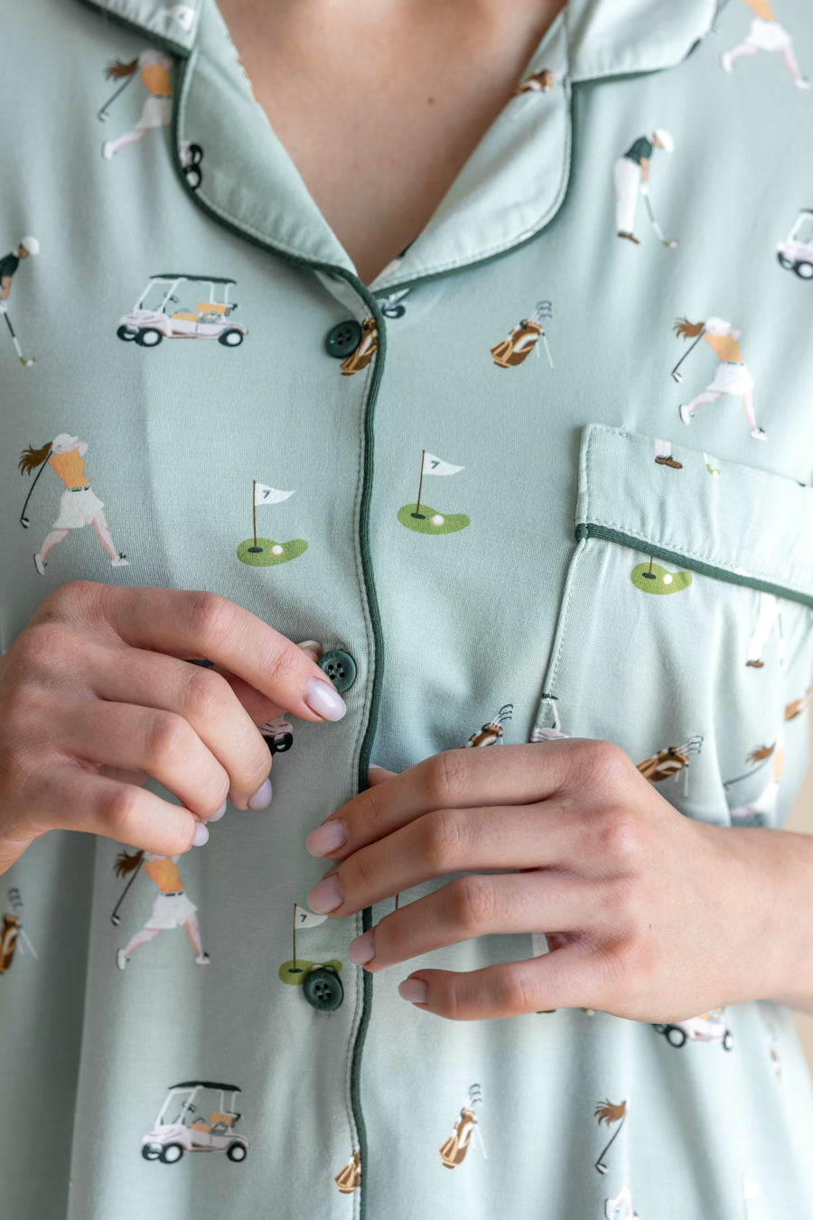 Front buttons in emerald on Women's Short Sleeve Pajama Set Shirt in Golf
print