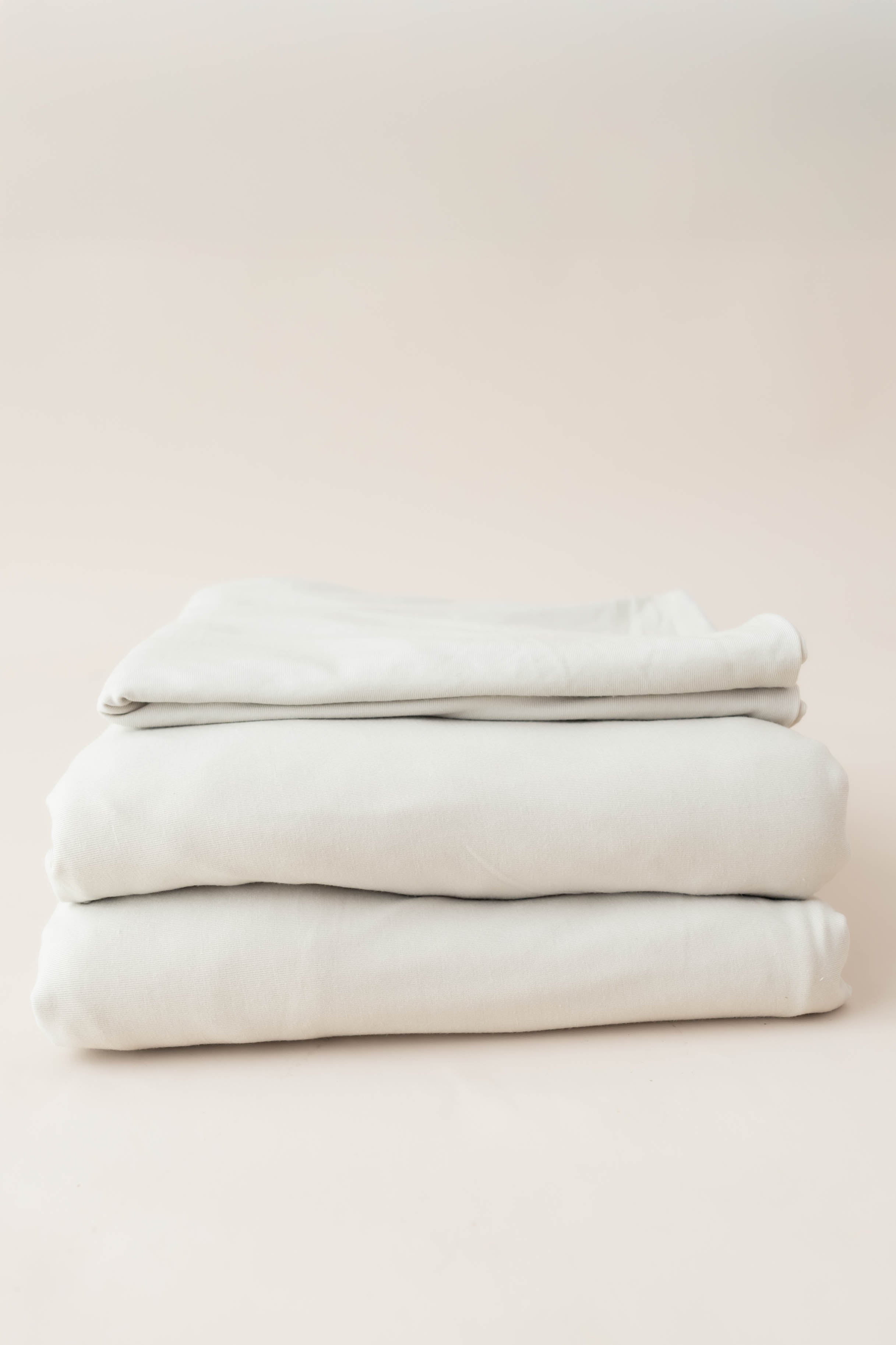 Kyte Baby's Fitted Sheet with Pillowcases in Oat