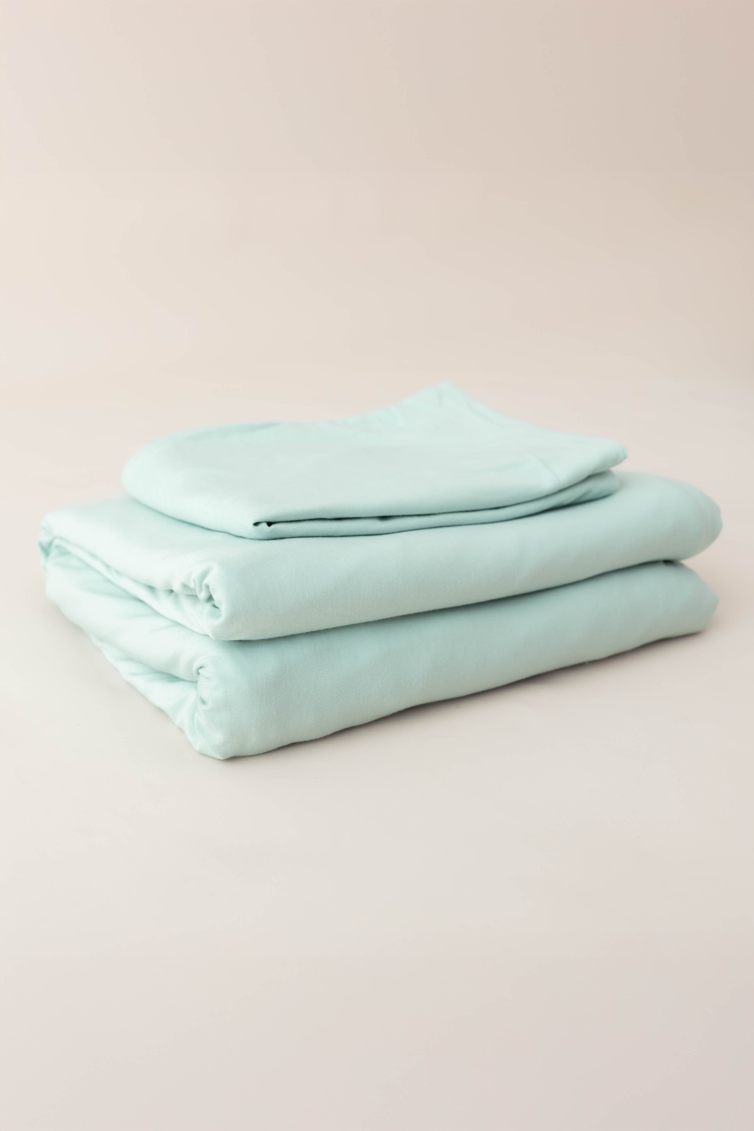Kyte Baby's Fitted Sheet with Pillowcases in Sage
