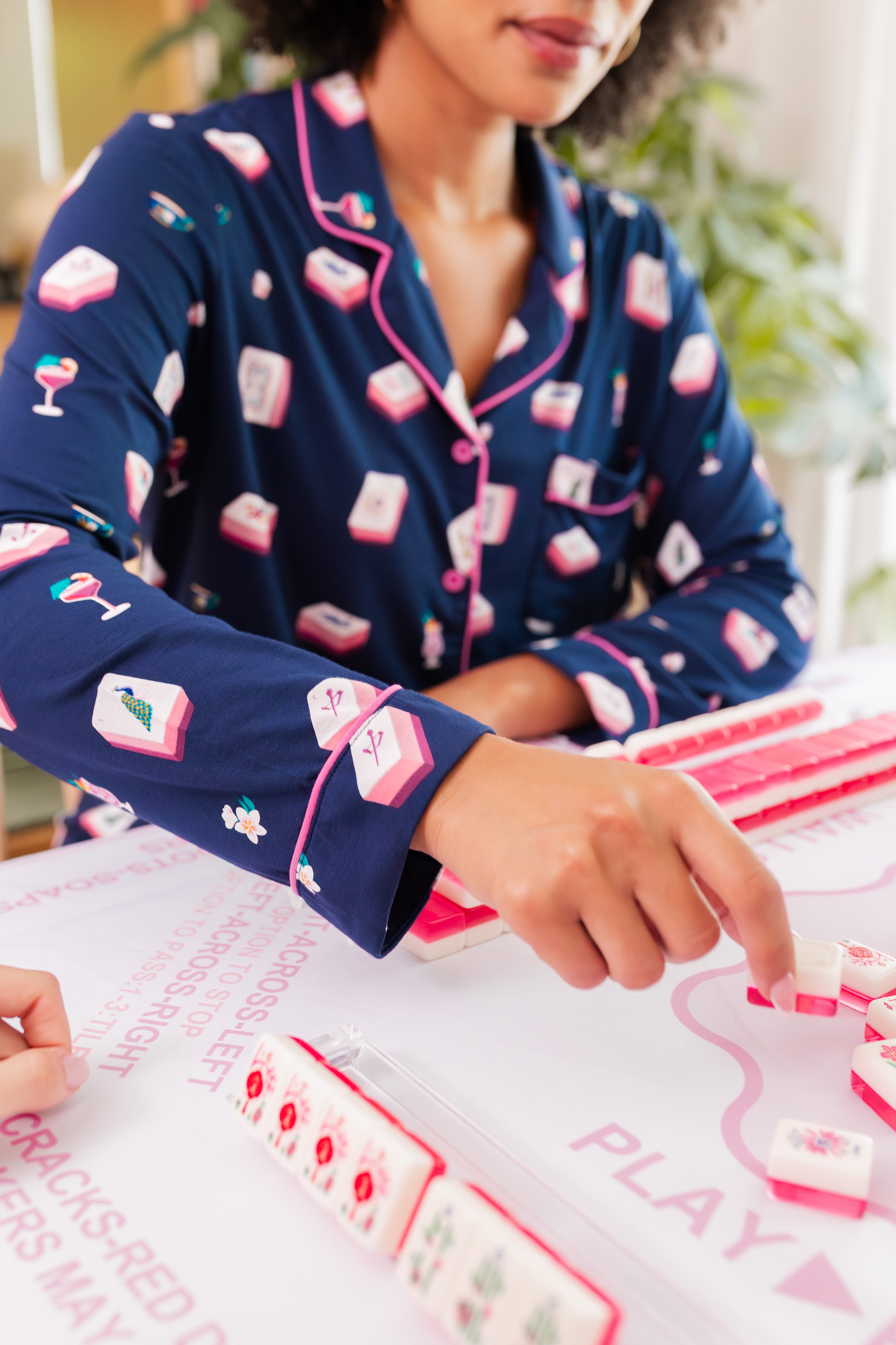 Mahjong game with Mahjong pajamas