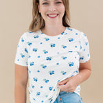 Female model wearing the Women's Crew Neck Tee in Blueberry paired with jeans