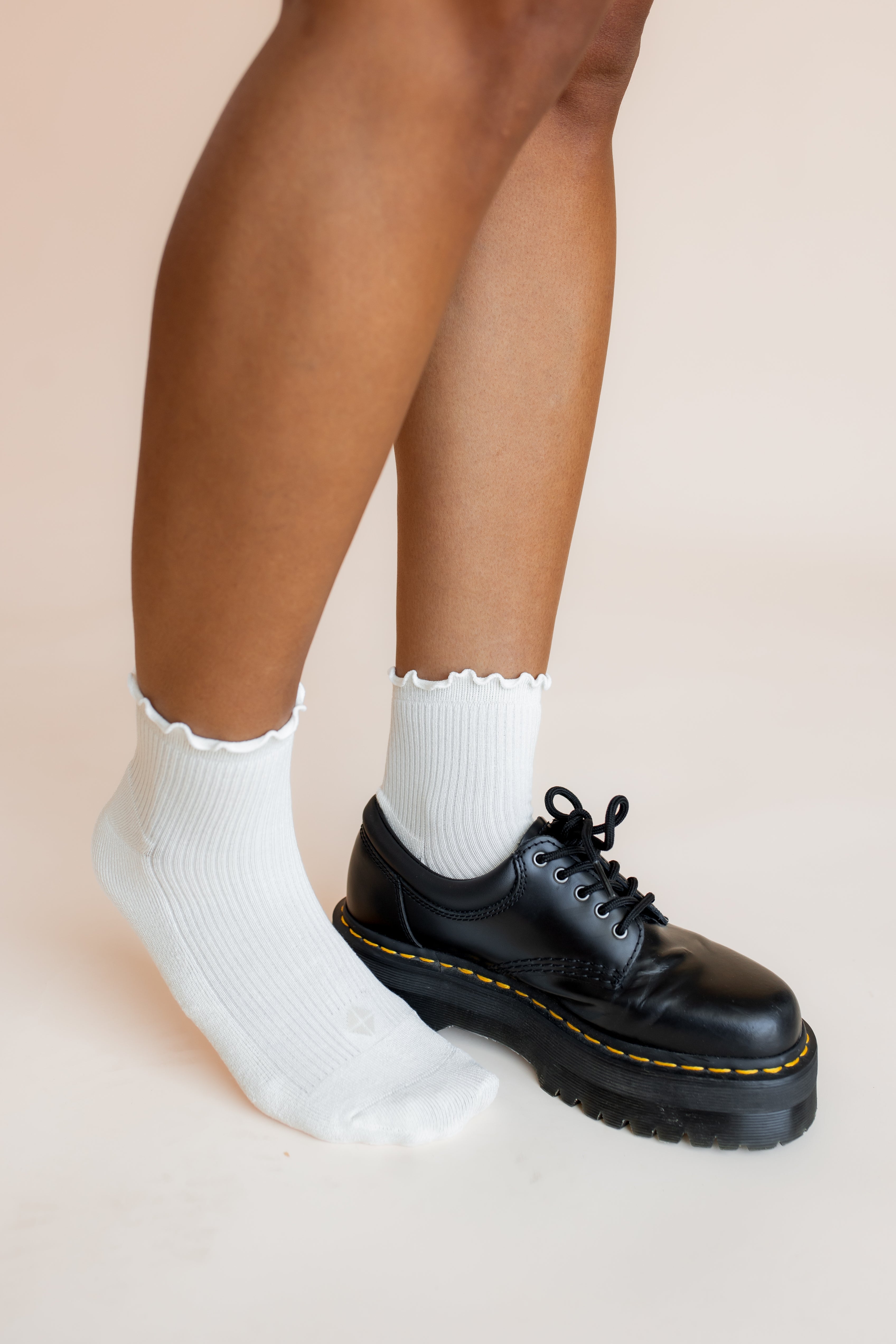 Women's Ruffle Socks in Cloud