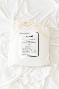 Fitted Sheet with Pillowcases in Cloud packaging