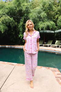  Model is 5'9