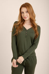  Model is 5'3