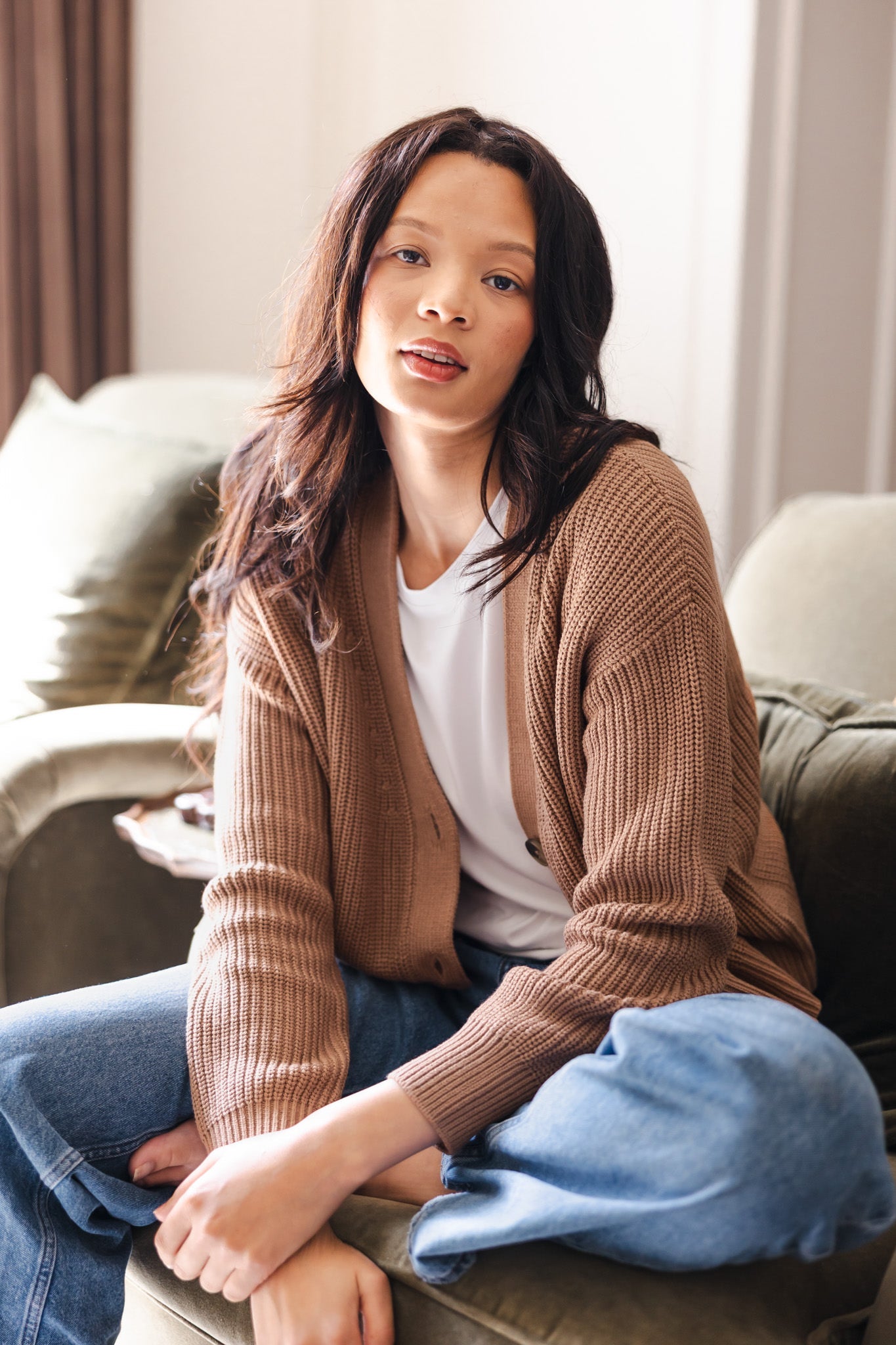 Chunky Knit Women's Cropped Cardigan in Latte