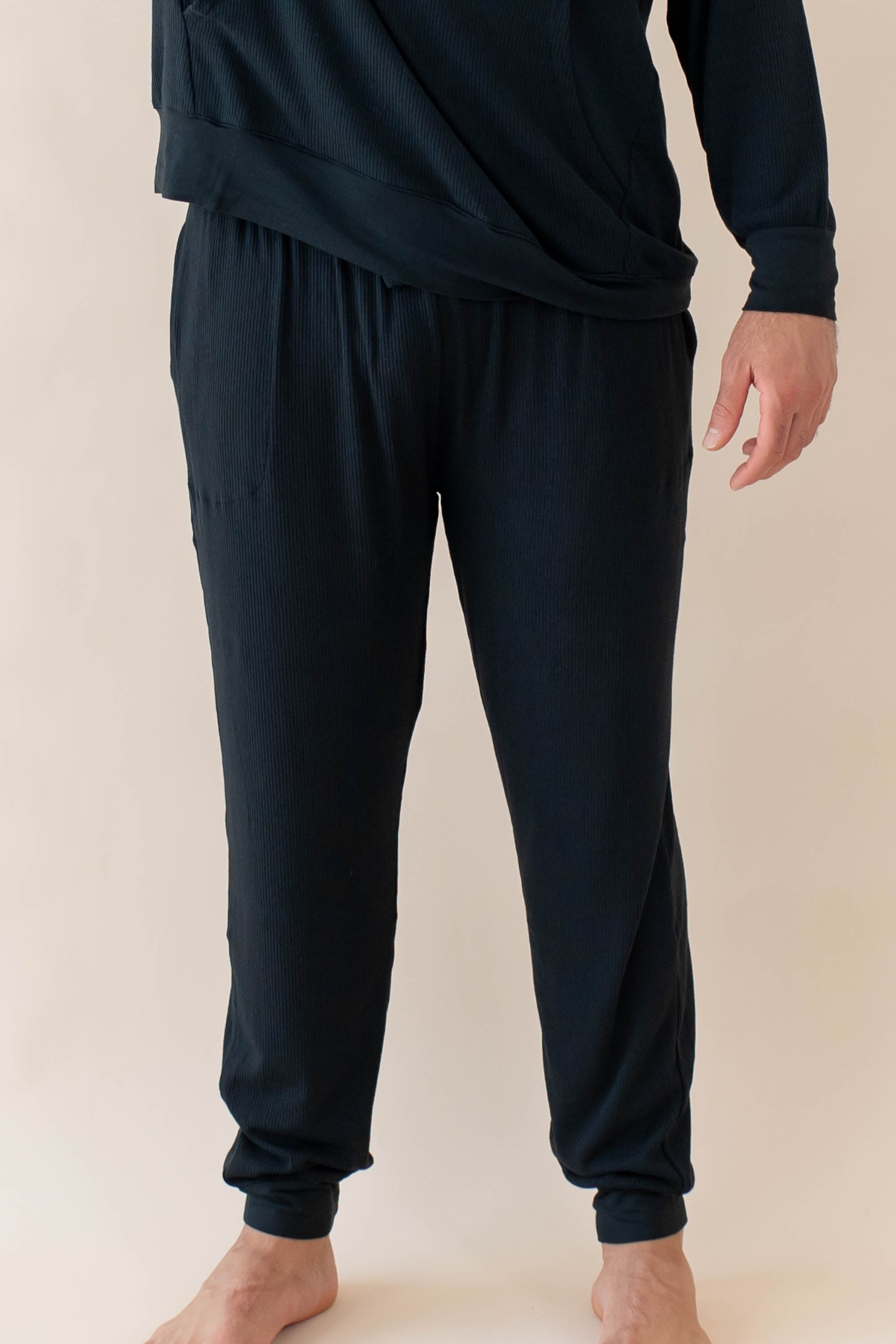 Kyte Baby's Men's Ribbed Jogger Pant in Midnight