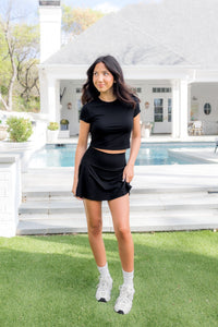  Model is 5'2
