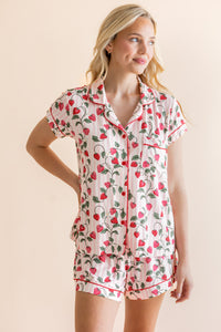  Model is 5'9