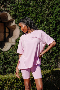  Model is 5'9