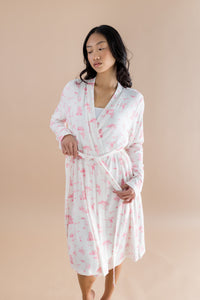  Model is 5'6