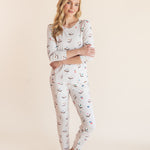 Model wearing Women's Jogger Pajama Set in Vanilla Mahjong print on a beige background
::: Model is 5'9" wearing size XS ///
