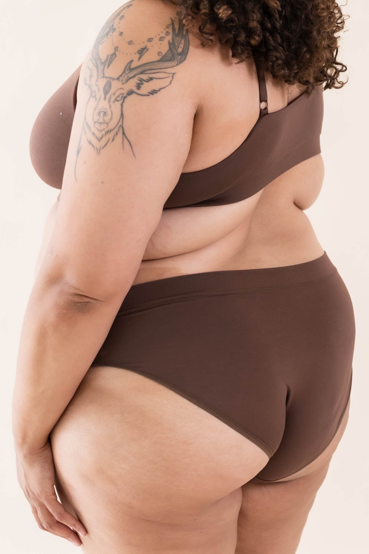 The back of the Women's Cheekini in Toffee