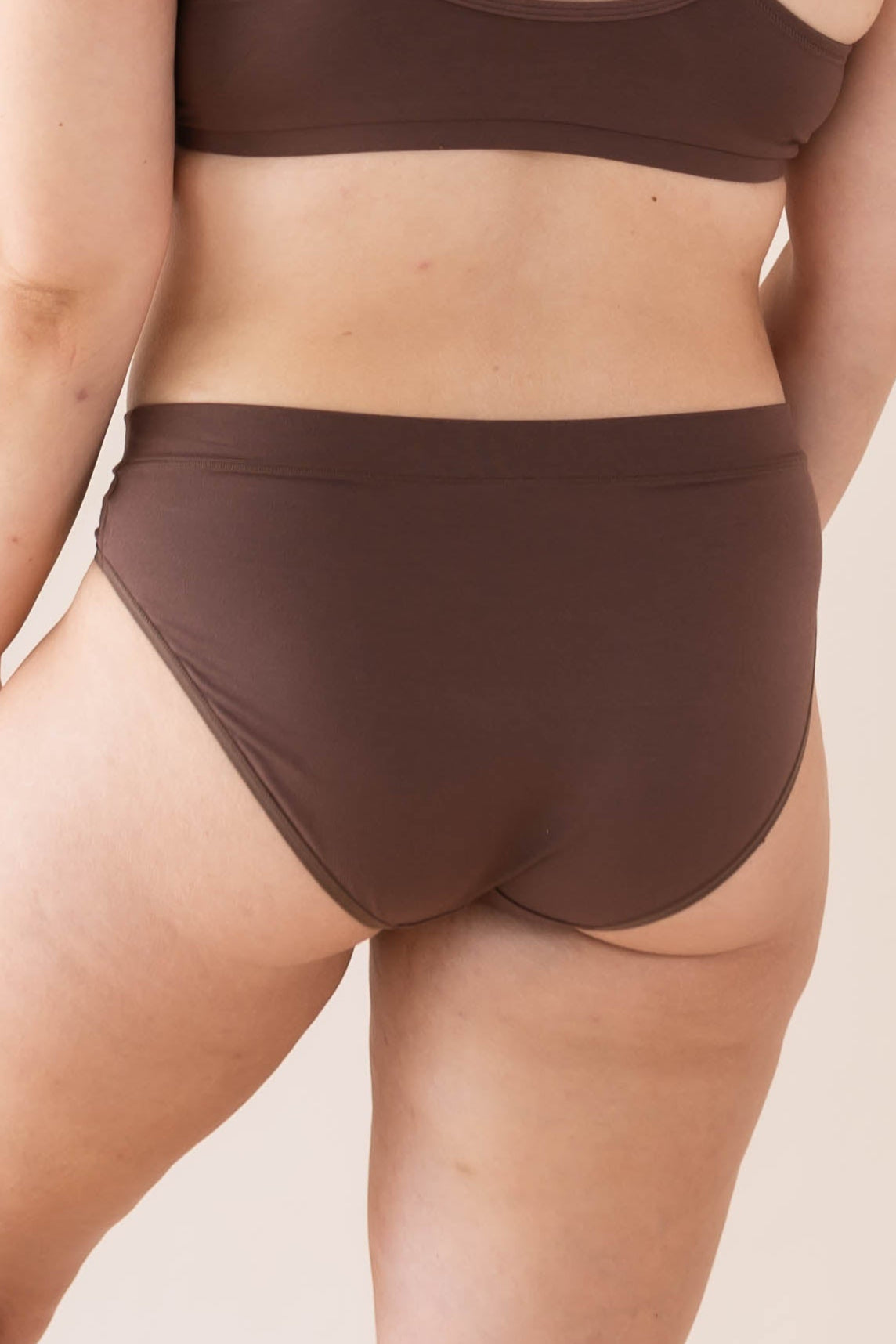 The back of the Women's Midi Brief in Toffee