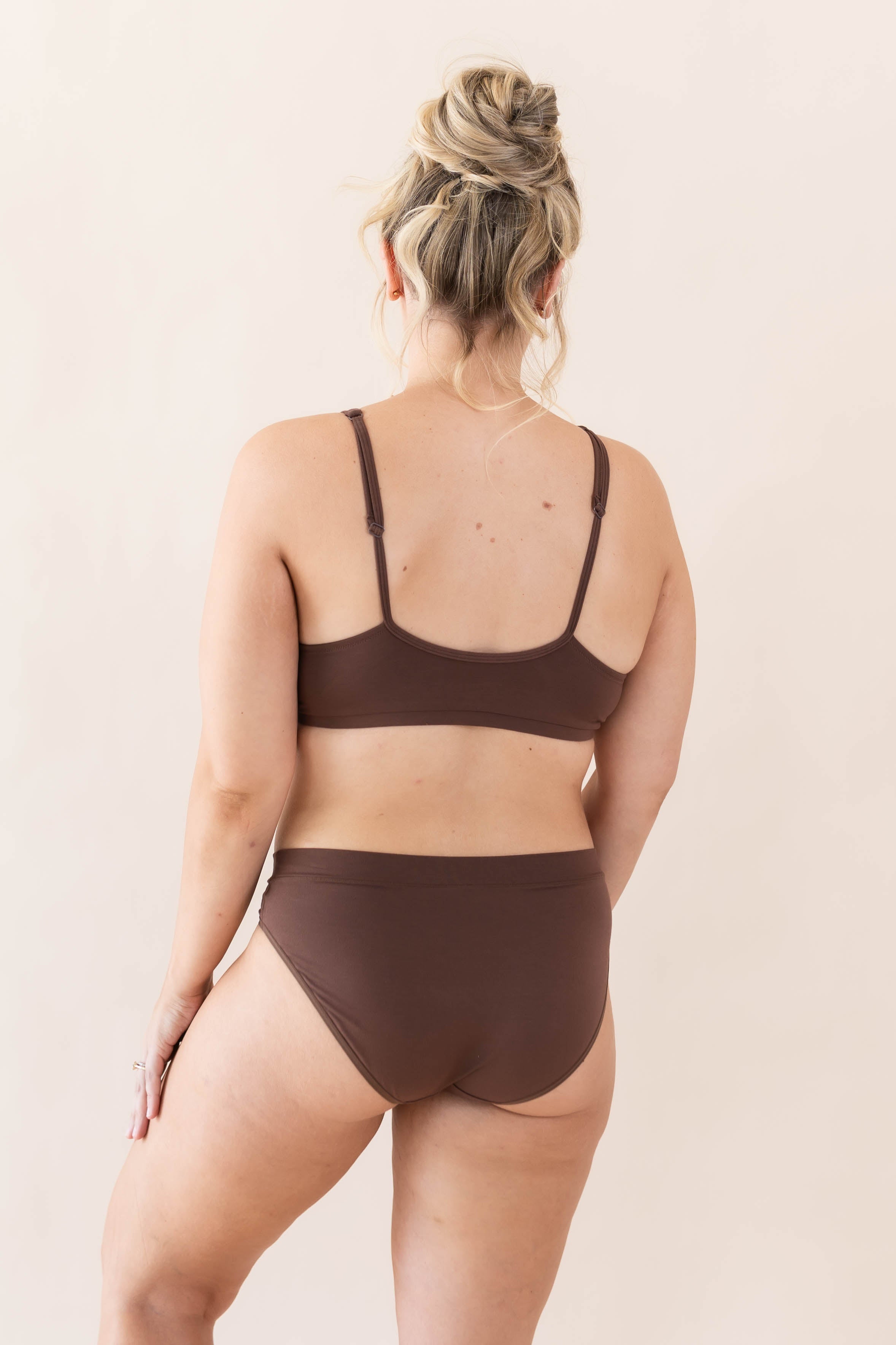 The back of the Women's Midi Brief in Toffee