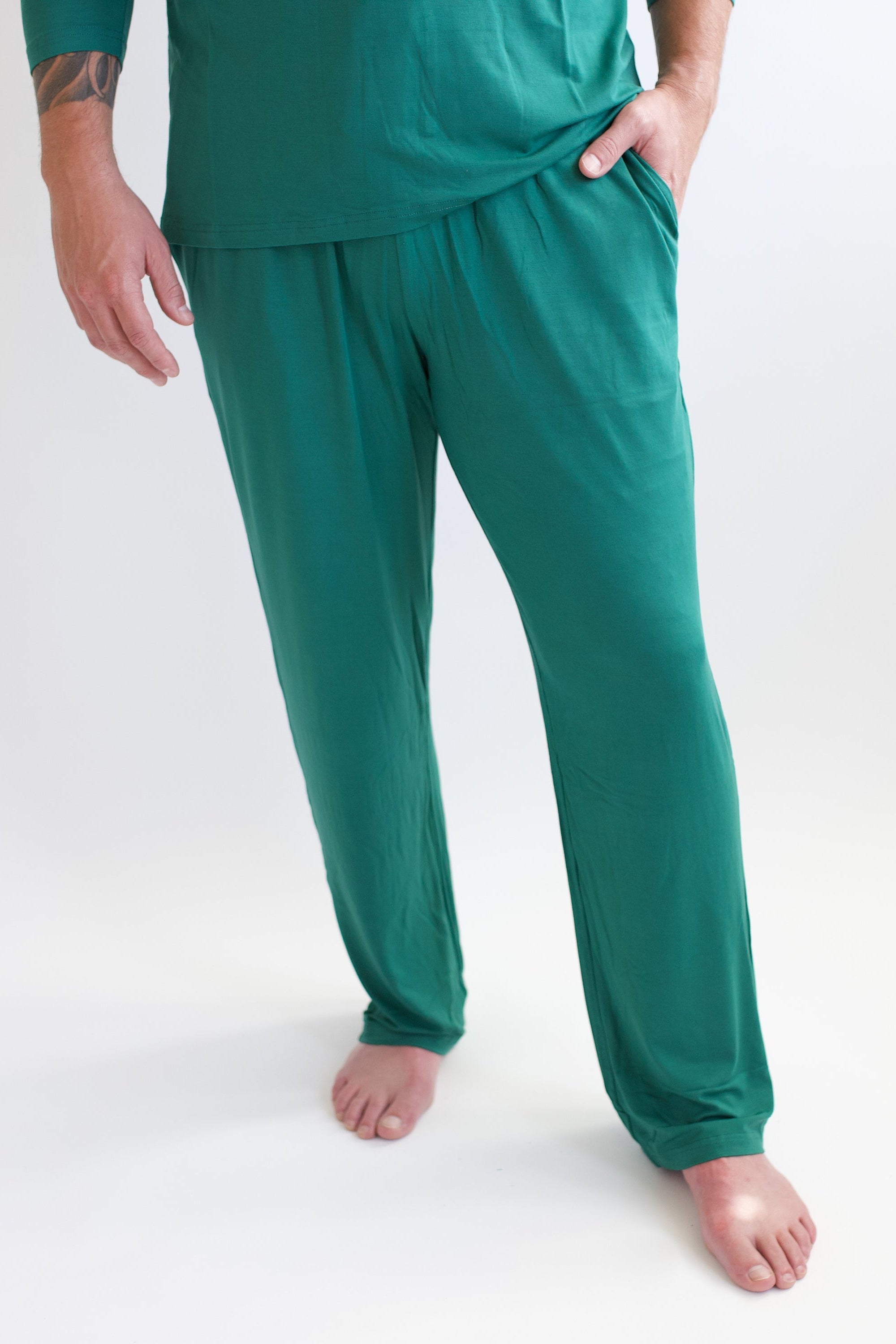 Close up of the Men's Lounge Pants in Emerald
