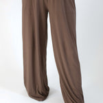 Close up of the Women's Wide Leg Pant in Espresso mid step 