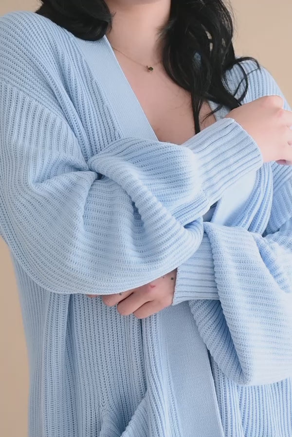 Chunky Knit Women's Oversized Cardigan in Breeze